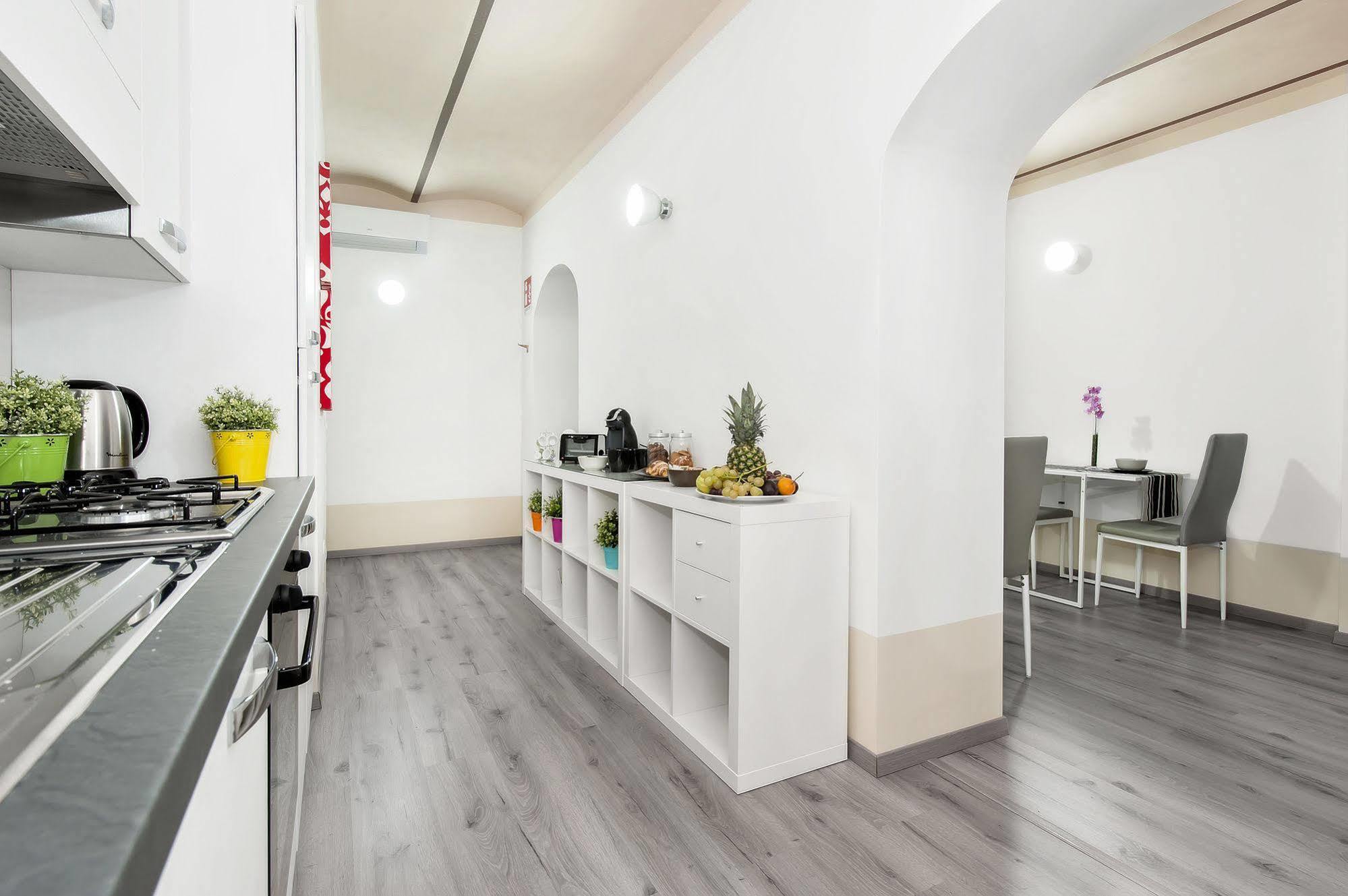 Acomodação com café da manhã  White Colosseo Roma